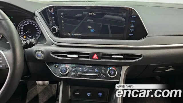 Hyundai Sonata 2021 — фото 15