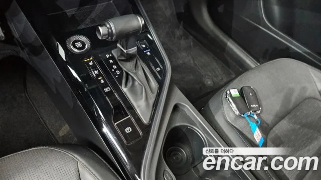 Kia Niro 2022 — фото 9