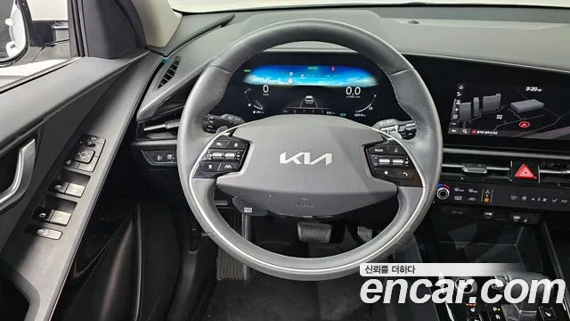 Kia Niro 2022 — фото 13