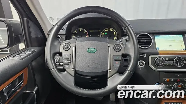 Land Rover Discovery 2013 — фото 13