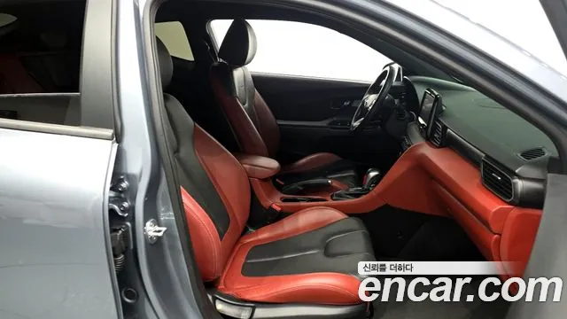 Hyundai Veloster 2019 — фото 11