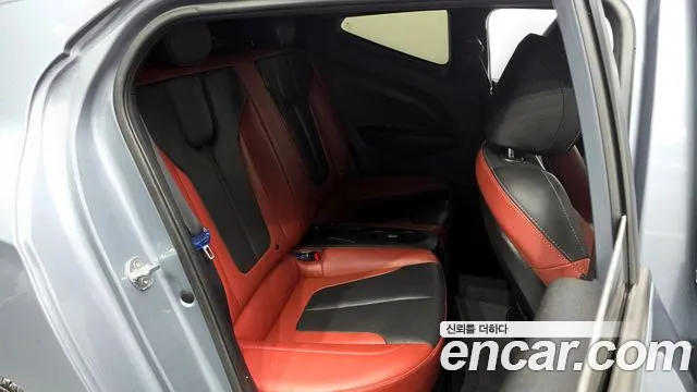 Hyundai Veloster 2019 — фото 12