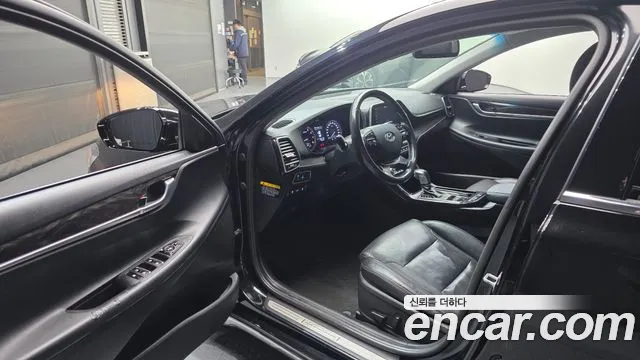Hyundai Grandeur 2018 — фото 10