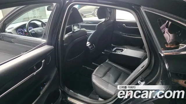 Hyundai Grandeur 2018 — фото 11