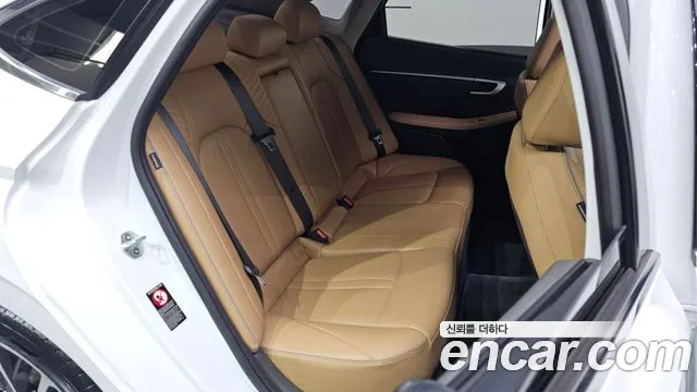Hyundai Sonata 2020 — фото 12