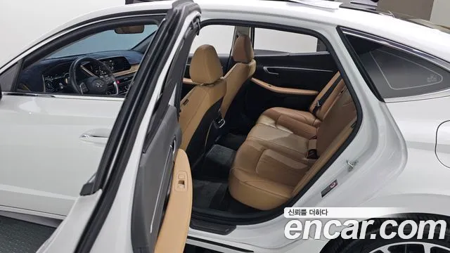 Hyundai Sonata 2020 — фото 13