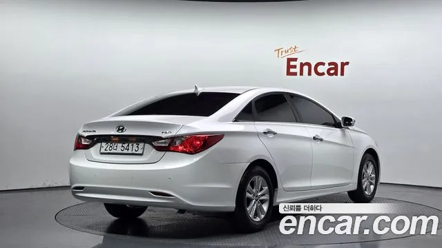 Hyundai Sonata 2010 — фото 2