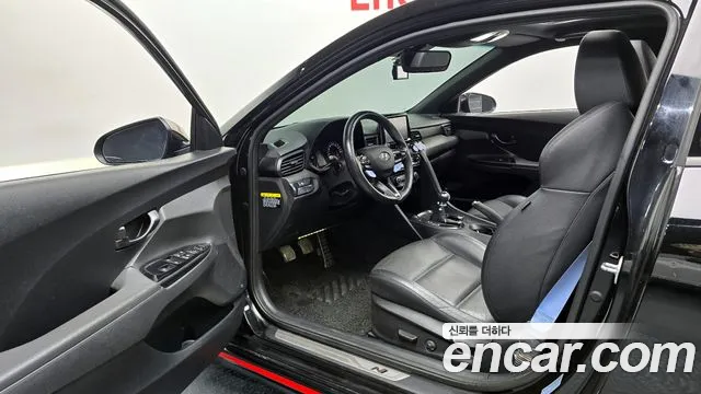 Hyundai Veloster 2019 — фото 11