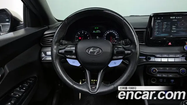 Hyundai Veloster 2019 — фото 13