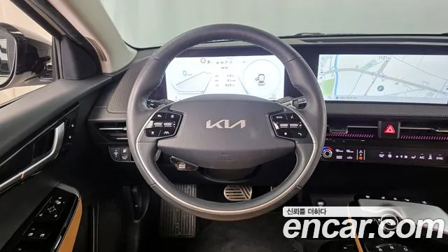 Kia EV6 2022 — фото 13