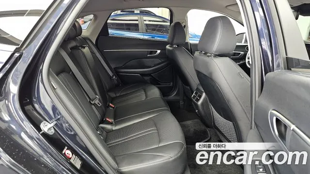 Hyundai Sonata 2020 — фото 12