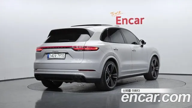 Porsche Cayenne 2021 — фото 2