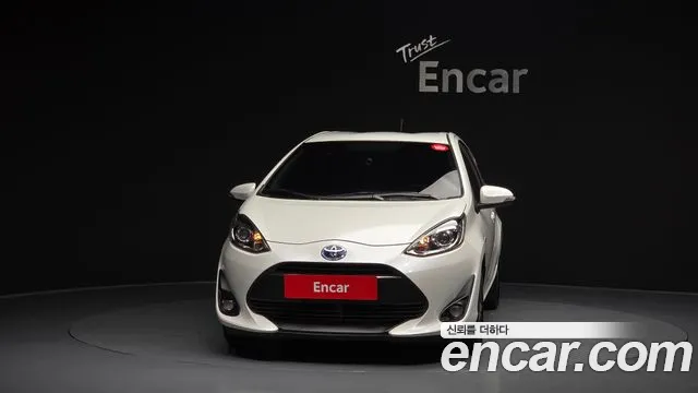 Toyota Prius 2019 — фото 3