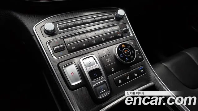 Hyundai Santafe 2023 — фото 9