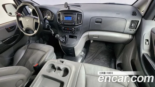 Hyundai Starex 2017 — фото 7