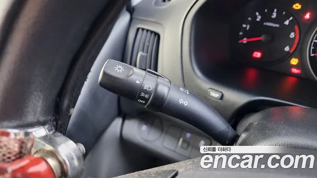 Hyundai Starex 2017 — фото 18
