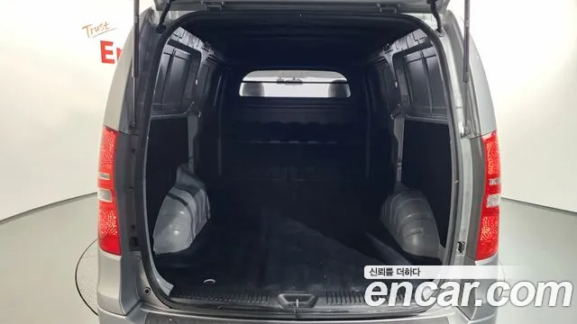 Hyundai Starex 2017 — фото 20