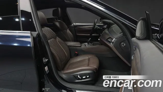 BMW Gran Turismo 2019 — фото 11