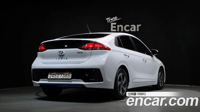 Hyundai Ioniq 2019 — фото 2