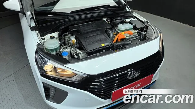 Hyundai Ioniq 2019 — фото 6