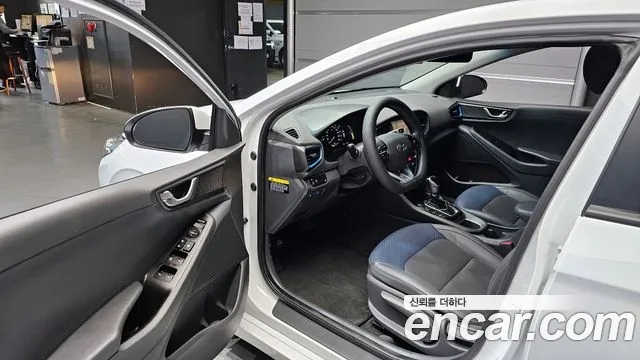 Hyundai Ioniq 2019 — фото 10