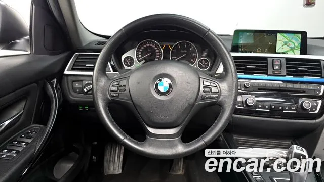 BMW 3-Series 2017 — фото 13