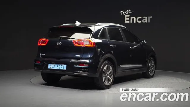 Kia Niro 2020 — фото 2