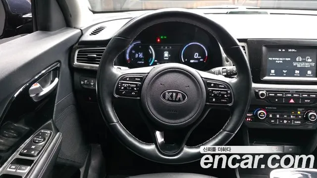 Kia Niro 2020 — фото 13