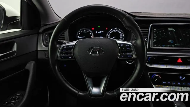 Hyundai Sonata 2018 — фото 13