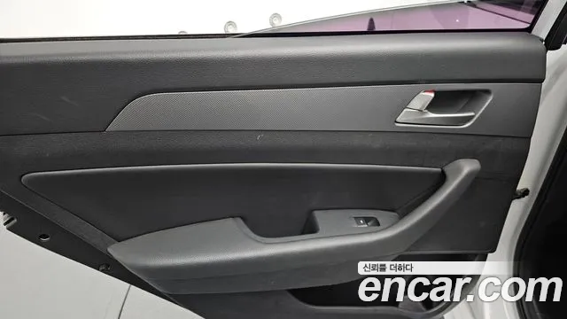 Hyundai Sonata 2018 — фото 19