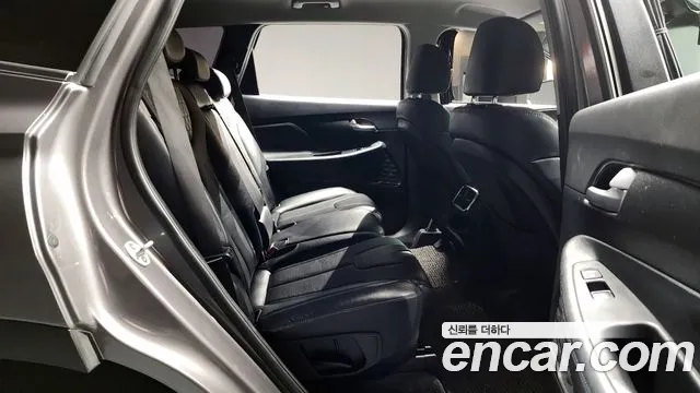 Hyundai Santafe 2020 — фото 12