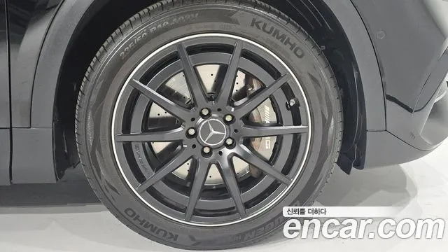 Mercedes-Benz GLA-Class 2023 — фото 5
