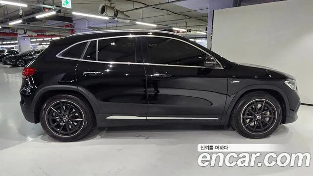 Mercedes-Benz GLA-Class 2023 — фото 9