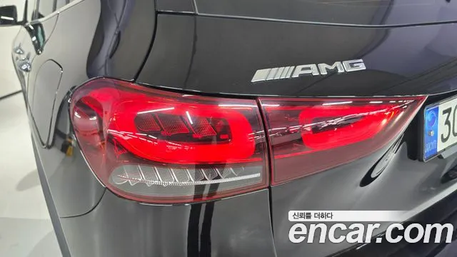 Mercedes-Benz GLA-Class 2023 — фото 13