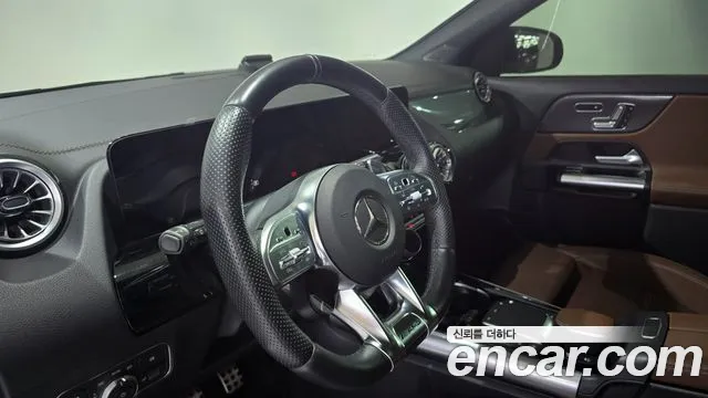 Mercedes-Benz GLA-Class 2023 — фото 15