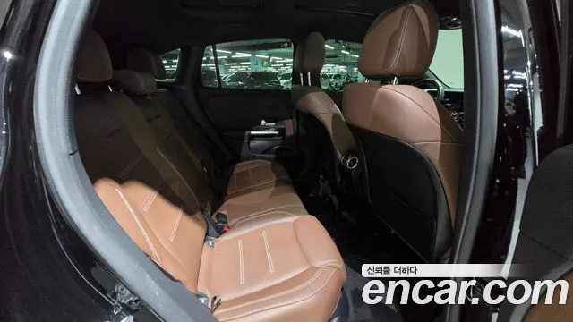 Mercedes-Benz GLA-Class 2023 — фото 20