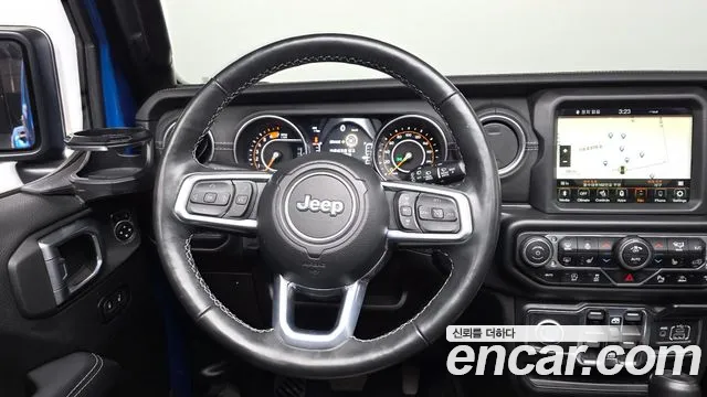 Jeep Wrangler 2022 — фото 13