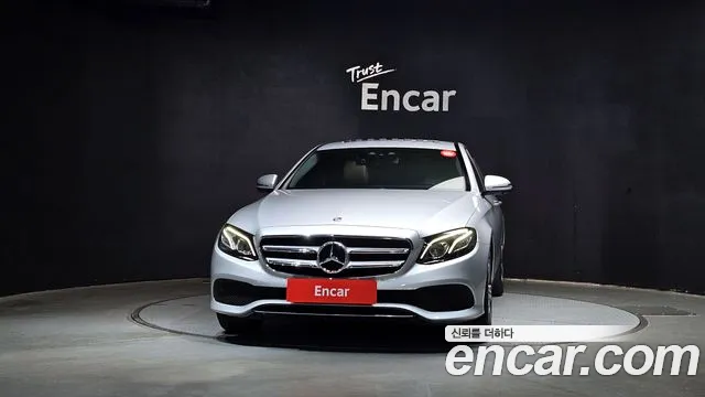 Mercedes-Benz E-Class 2018 — фото 3