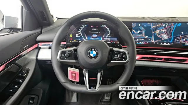 BMW 5-Series 2025 — фото 13