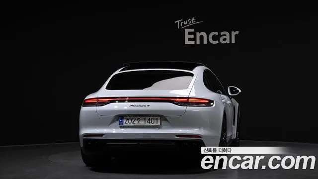 Porsche Panamera 2023 — фото 4