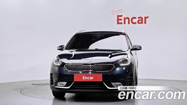 Kia Niro 2017 — фото 3