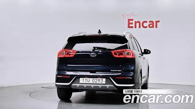 Kia Niro 2017 — фото 4
