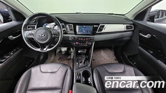 Kia Niro 2017 — фото 7