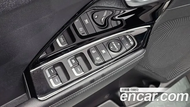 Kia Niro 2017 — фото 17