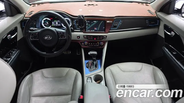 Kia Niro 2018 — фото 7