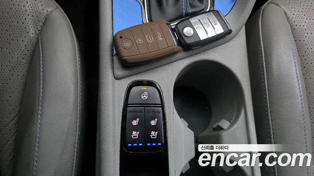Kia Niro 2018 — фото 18