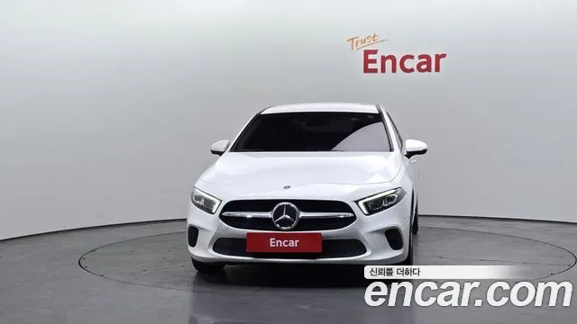 Mercedes-Benz A-Class 2020 — фото 3