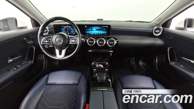 Mercedes-Benz A-Class 2020 — фото 7
