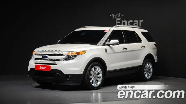 Ford Explorer 2015 — фото 1
