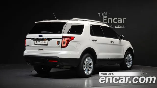 Ford Explorer 2015 — фото 2